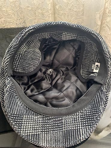 dini paltar: Kisi papaqlari Qiymet 10 Manat.yenidir…55,57,60,56 razmerleri var — 6