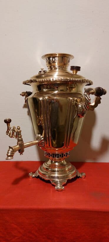 ucuz samavar: 19-cu əsrin sonları Tula istehdalı samavar 7-litrlikdir, materialı; — 2
