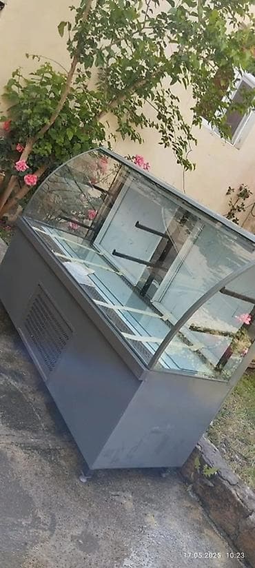 Dərin dondurucular: Soyuducu yenidir hec istifade olunmayib qiymet 900azn real aliciya — 1