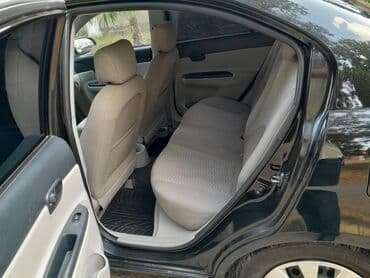 4 göz bufer: Hyundai Accent sedan - Kuzov: 4 qapılı sedan, qara rəng - Mühərrik — 7