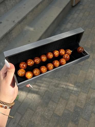 qizil pandora: Məhsul: Bəzəkli təsbeh dəsti - Material: Parlaq səthli, naxışlı sfera — 2