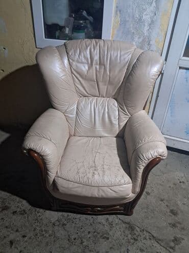 купить кресло для офиса: Кресло, Кожа, Нет кредита, Нет доставки — 1