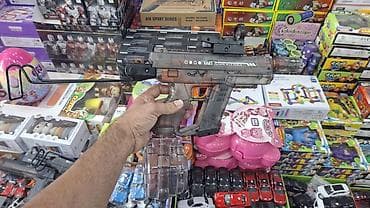 oyuncaqlar alemi: ● Bu, "Uzi Ice Horn" modeli olan elektrikli su tapançasıdır ● Tapança — 3