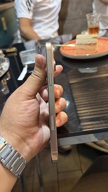 samsung galaxy note edge: IPhone 16 Pro Max, 256 GB, Desert Titanium — 5