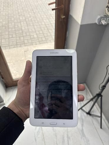 Apple iPad: Samsung Galaxy Tab 3 (7.0) planşet - Rəng: ağ - Korpus: yüngül — 3