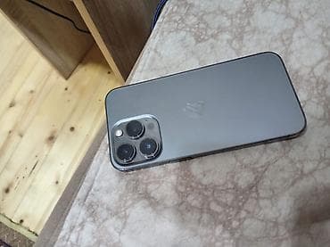 iphone 12 mini: IPhone 13 Pro, 256 GB, Black Titanium — 1