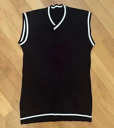 Qara rəngli trikotaj jilet (sviter jileti) - Model: V-yaxa, qolusuz -