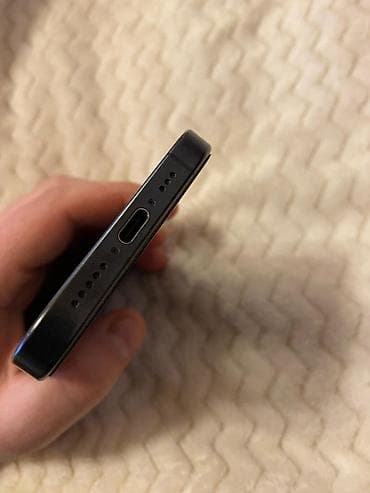 iphone oxşar telefonlar: IPhone 15 Pro, 256 GB — 3