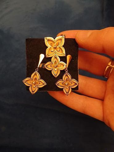 smart saat mi: Dəstə daxildir: Sırğa — 3