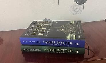 Məhsul: Harri Potter seriyasından 2 kitab (Azərbaycan dilində, sərt