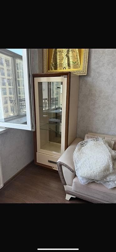 divan desti: Qonaq otağı mebel dəsti - 3 nəfərlik divan: krem-bej tonlarda, geniş — 3