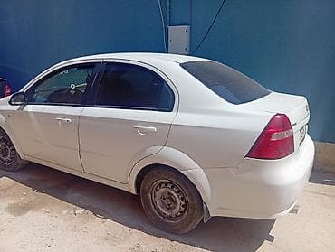 07 sekilleri 2022: Chevrolet Aveo: 1.5 l | 2012 il Sedan — 5