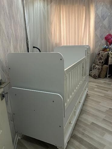 islenmis matras: Uşaq beşiyi – çoxfunksiyalı kombi model - Rəng: ağ/kremlə tonlanmış - — 2