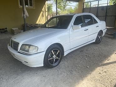 mercedes benz panorama: Mercedes-Benz C-Class: 2.2 l | 1996 il Sedan — 1