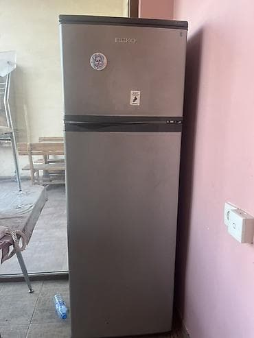 soyuducu satilir: Beko iki qapılı soyuducu - Üstdə dondurucu, altda əsas soyuducu bölmə — 2