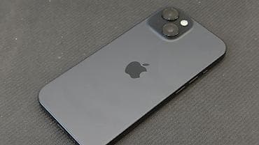 tab 15: IPhone 15, 128 GB, Qara, Face ID — 2