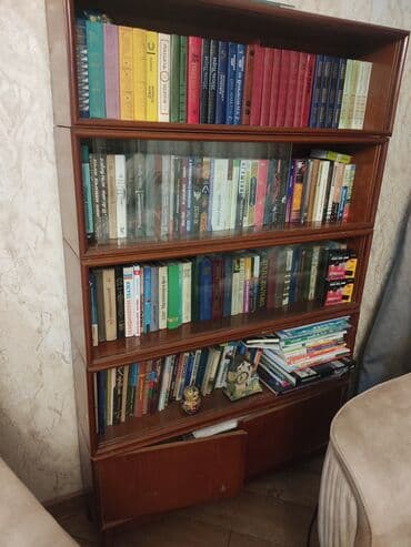 Divanlar: Açılan, Düz dolab, Kitab dolabı — 1