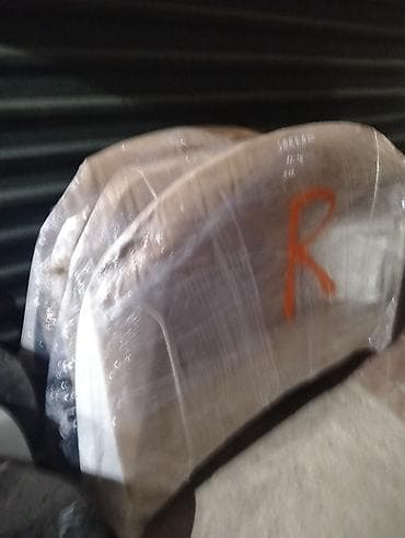 Sağ arxa, Kia Sorento