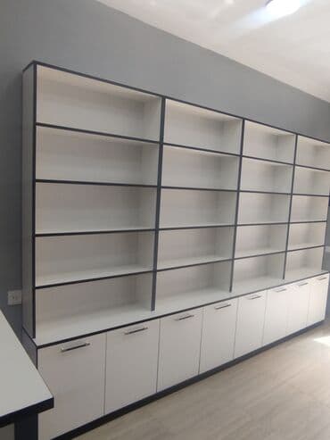 hazır vitrin: Mağaza üçün mebel dəsti – vitrin rəflər, alt dolablar və qəbul masası — 3