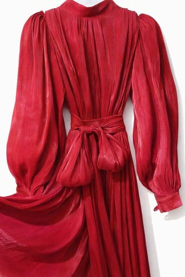 Женская обувь: Yeni 220 AZN alinib. bir defe geyinilib. Max uzundur. Ideal — 2