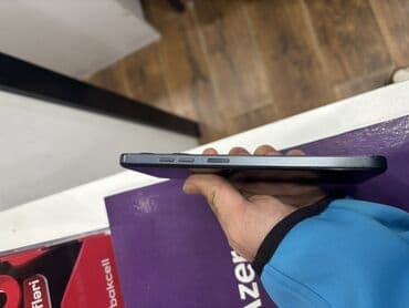 телефоны флай 446: Tecno Spark Go 2024, rəng - Qara, Sensor — 3