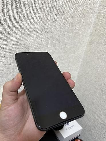 15 pro max ikinci el: IPhone 8 Plus, 64 GB, Qara, Zəmanət, Barmaq izi, Simsiz şarj — 2