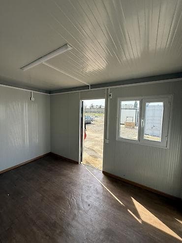 kontener ev: Modul konteyner otaq - Ölçü: təxmini 3x4 m (şəkillərə əsasən kompakt — 4