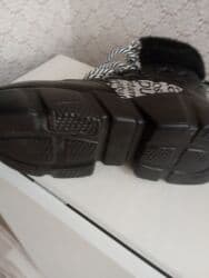 Makasin və loferlər: Ölçü: 39, rəng - Qara, Yeni — 2