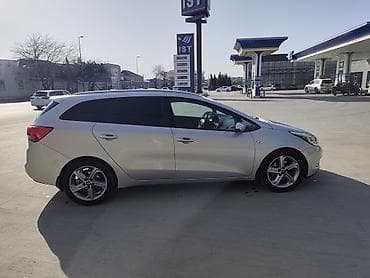 kia ceed motor: Kia cee’d SW (station wagon), gümüşü rəng. - Geniş və funksional — 5