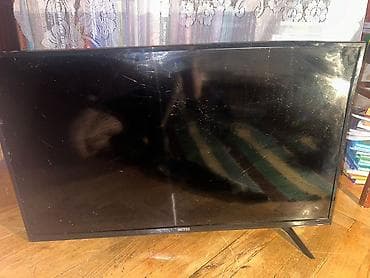 Televizor Riffle LED ekran 32" HD (1366x768)