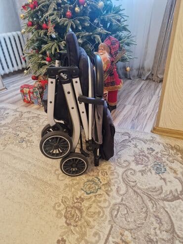 Yemək masaları, oturacaqları: Yaş: 30 ay — 3