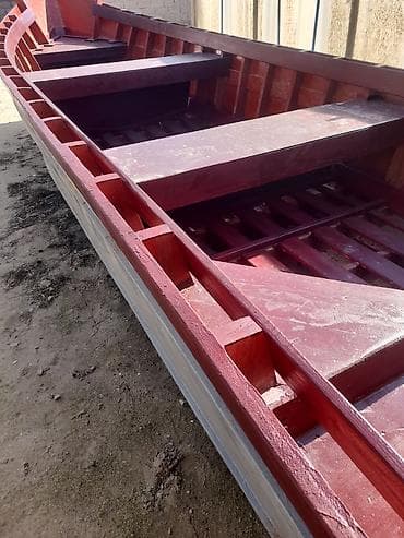 masin nasos: Taxta qayıq gövdəsi - Material: möhkəm taxta karkas, kənar və dibi — 3