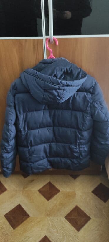 qaqa geyimi: Dutik kurtka, içi mexli. Kapuşonu da var. İsti saxlayan. Rəngi göy — 5