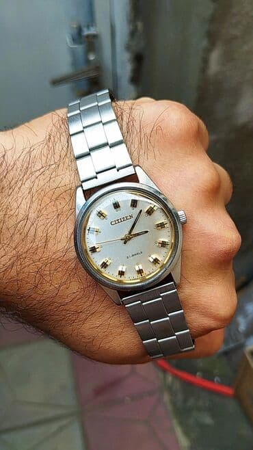 kisi ucun qizil: İşlənmiş, Qol saatı, Orient, rəng - Qızılı — 3