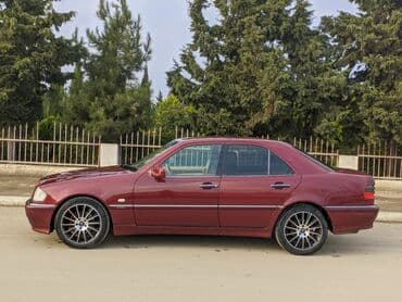 zongshen spex 150: Mercedes-Benz C 200: 2 l | 1999 il Sedan — 5