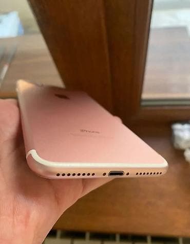 iphone 9 plus: IPhone 7 Plus, Rose Gold, Barmaq izi — 4