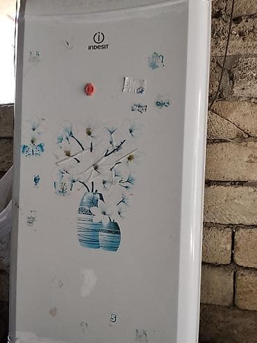 Soyuducular: İşlənmiş 2 qapılı Indesit Soyuducu Satılır, rəng - Ağ, Dolab içi — 1