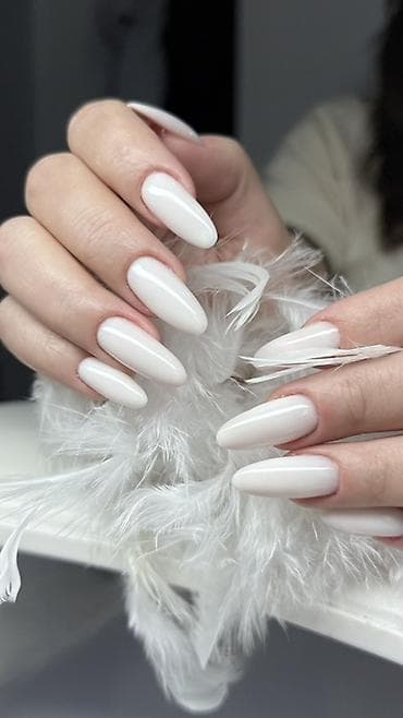 Xidmət: Professional manikür və qaynag, gel lak dizaynı Təklif