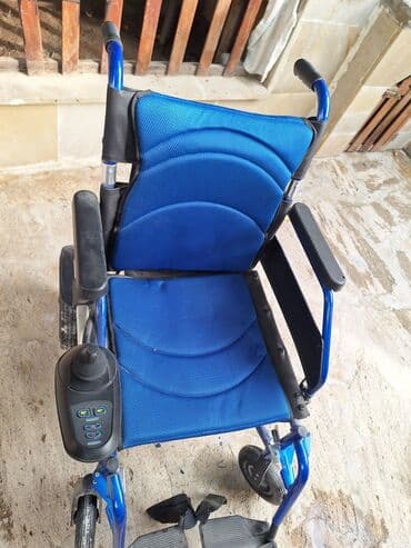 əlillər üçün araba: Elektrik təkərli oturacaq - Yığcam və qatlanan konstruktor — 3