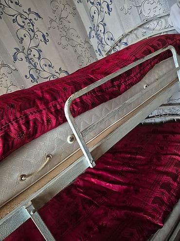 Döşəklər: 2 dene ayri ayri tek kravatluq 2cut dosek satilir cehizlerimdi hec — 1
