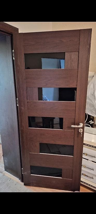 infacol kapi: İşlənmiş Otaq qapısı 80x200 sm Şəbəkə ilə, Zəmanətli, Ünvandan götürmə — 1