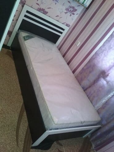 bazali tek carpayilar: Təknəfərlik çarpayı, Matras ilə, Siyirməsiz — 1