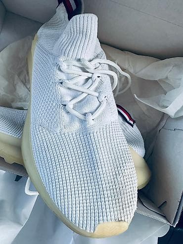 Krasofkalar və idman ayaqqabıları: Tommy Hilfiger kişi idman krossovkaları - Model: TH trikolaj üstlü — 4