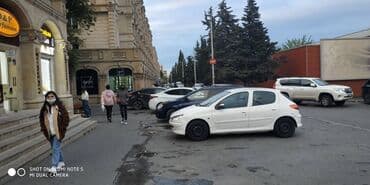 xacmaz obyekt: Gənclik metrosunun yani 25kv sahəsi olan obyekt ofis maqaza basqa — 2