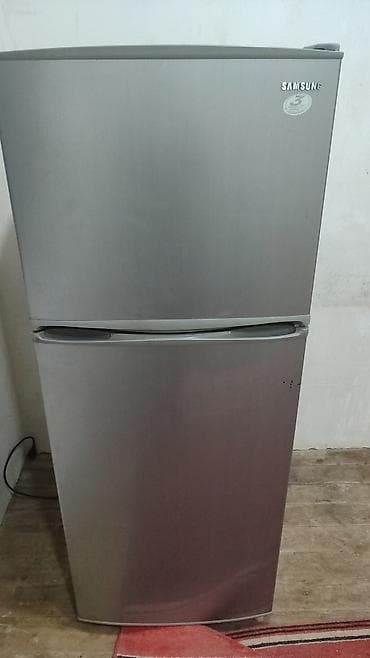 Gulu93Samsung Soyuducu Biraz krasqasi atıb satılır endirim olundu 230