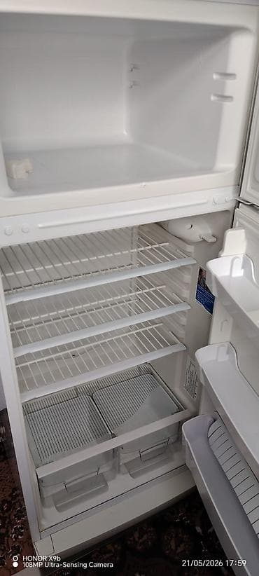 2 qapılı Indesit Soyuducu Satılır, rəng - Ağ