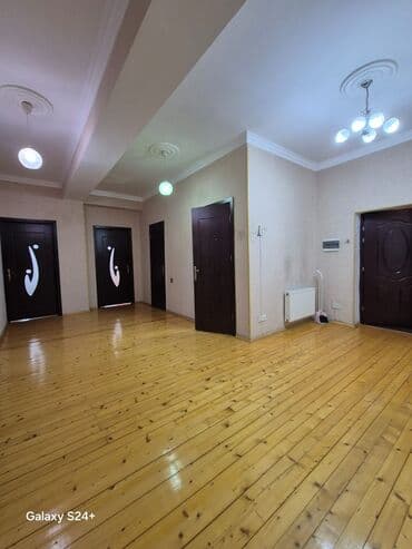 tecılı satilir: Yeni Yasamal, 3 otaqlı, Yeni tikili, m. İnşaatçılar, 135 kv. m — 1