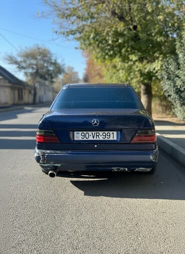 turbo az mercedes a180: Mercedes-Benz W124: 2 l | 1991 il Sedan — 2