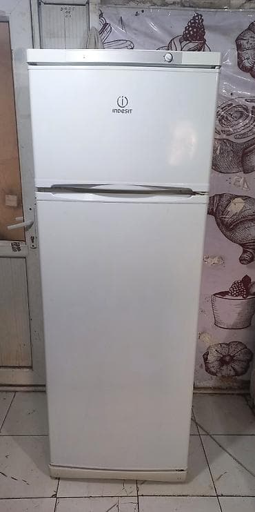İşlənmiş 2 qapılı Indesit Soyuducu Satılır, rəng - Ağ