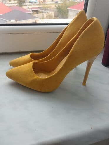 qadin botlari: Ölçü: 37, İşlənmiş — 2